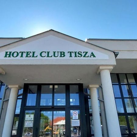 Hotel Club Tisza Lakitelek Ngoại thất bức ảnh